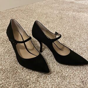 Ann Taylor Velvet Maryjane’s